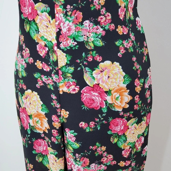 ROMEO And JULIET COUTURE Women's Floral Jumpsuit Lightweight Size Small - Picture 5 of 16